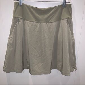 Soft Surroundings Light Khaki Green Golf Tennis  Skort Skirt size S